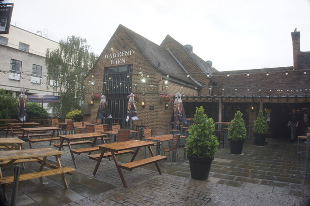Waterend Barn